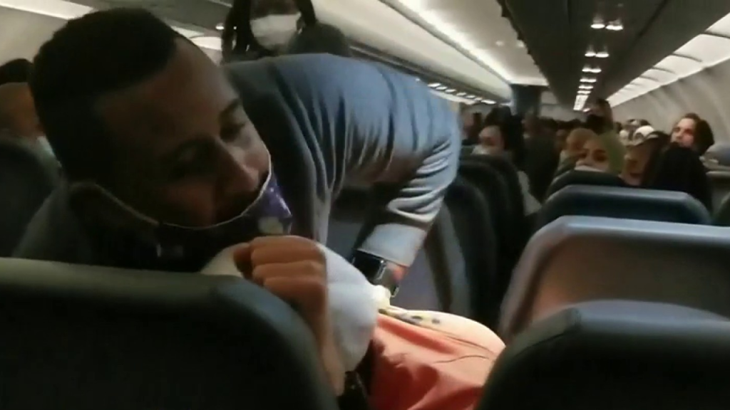 Intense Debate: A Passenger Had Been Duct-Taped and Held Down After an Outburst on A Flight to Florida!